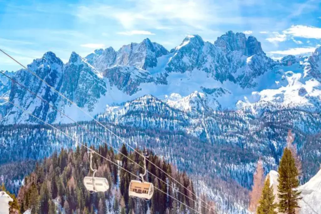 dolomitas-no-inverno-cortina-dampezzo-ski-resort